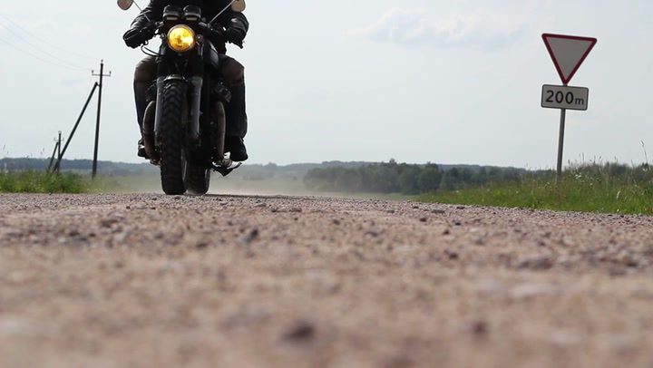 Riding Scrambler Motorcycle 04