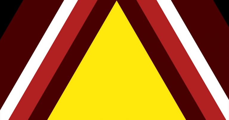 4K Triangles Transition From Bottom 1